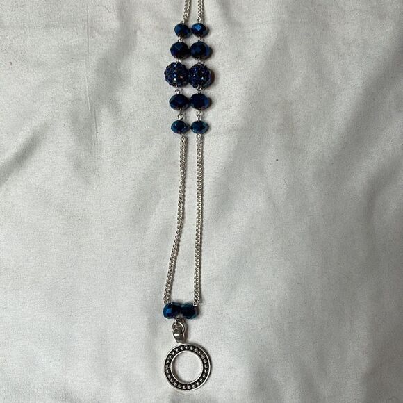 Silver Drop Pendant Necklace With Blue Gem Stones. - Picture 4 of 7
